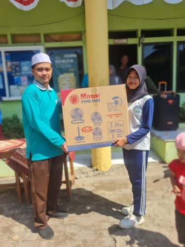 Penyerahan Doorprize